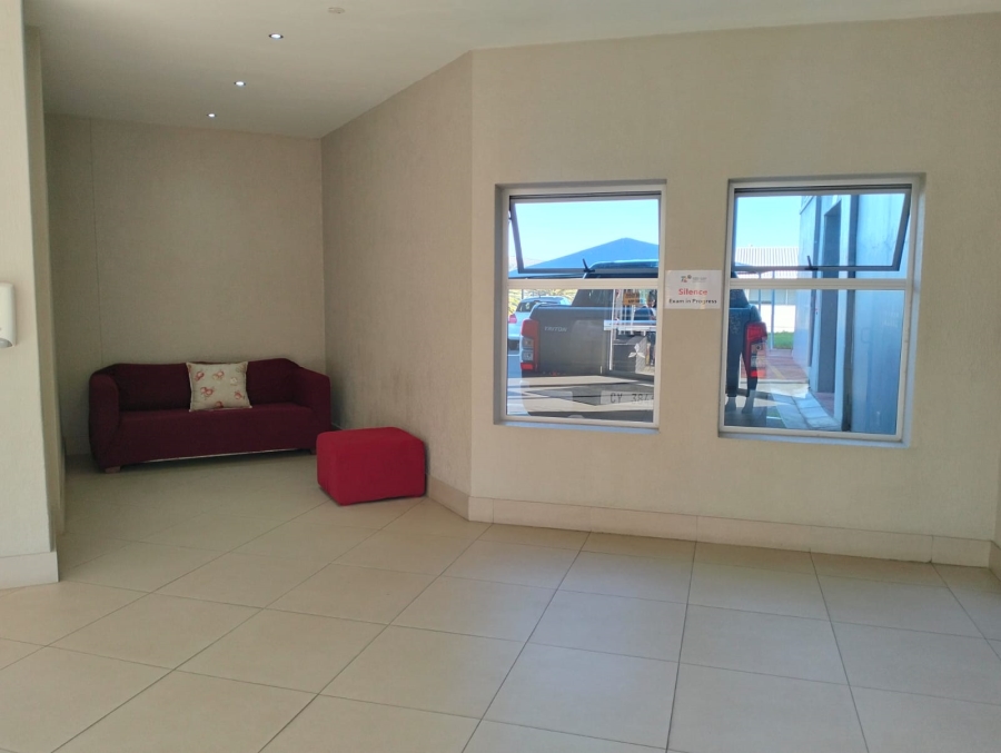 To Let commercial Property for Rent in Rosenpark Western Cape